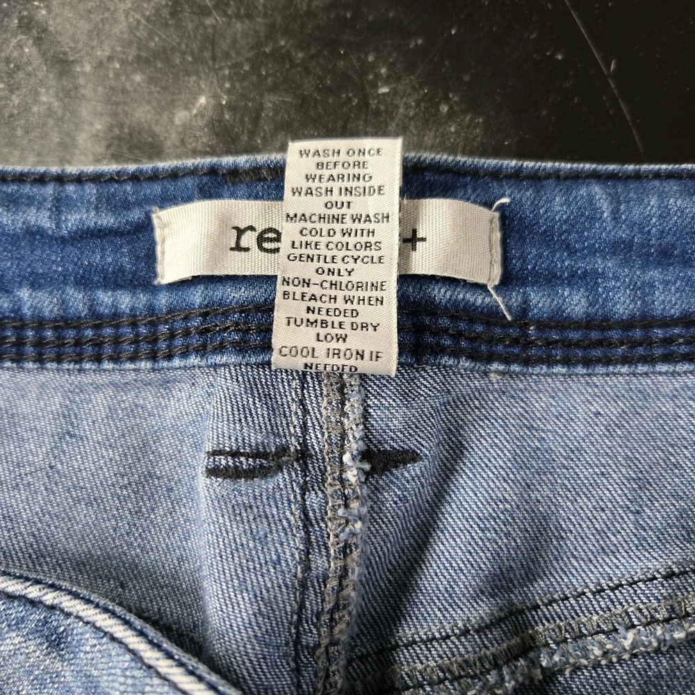 Refuge Women's Plus 3X Denim Blue Jeans Stretch Skirt‎ Y2K Button Front 5 Pocket - Picture 4 of 5